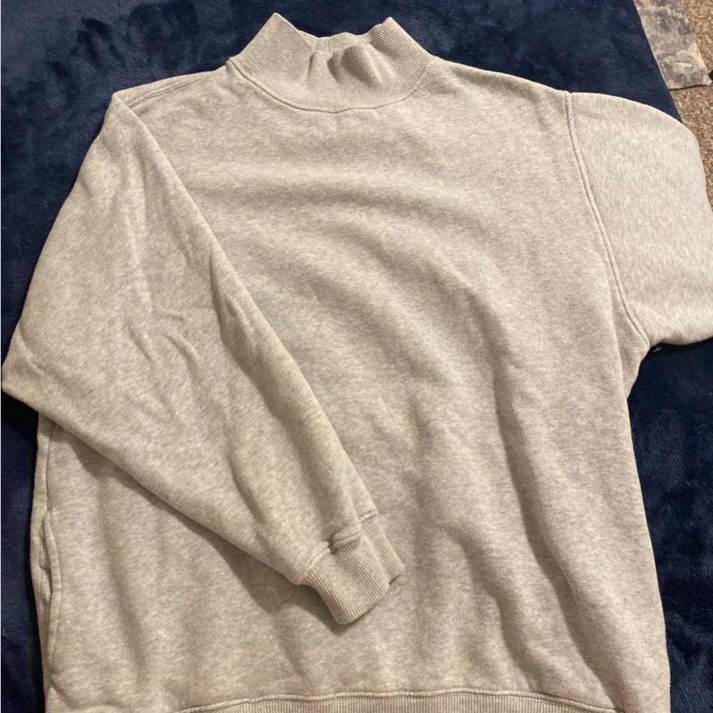Aerie Gray women’s Sweater